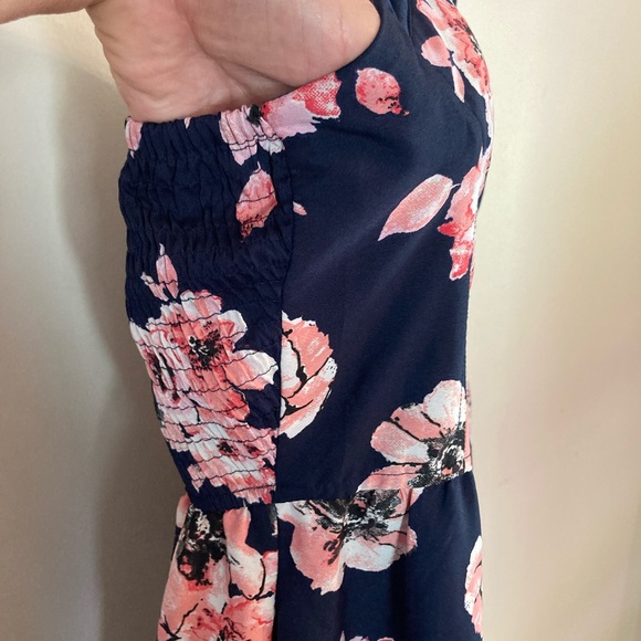 SALE❗️Band of Gypsies Women’s Large Navy Pink White Floral Spaghetti strap Dress - Picture 5 of 17